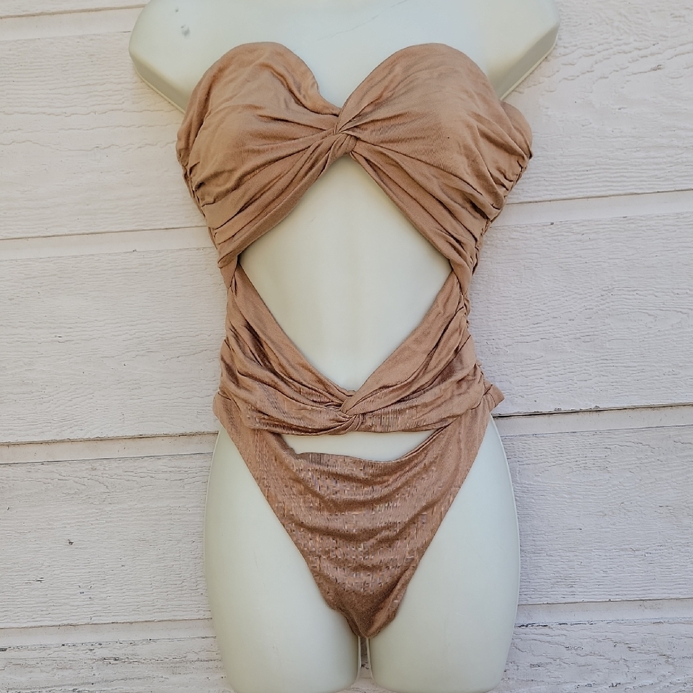 Bardot Strapless Twist Front Cutout One-Piece Swimsuit in Nude Size M